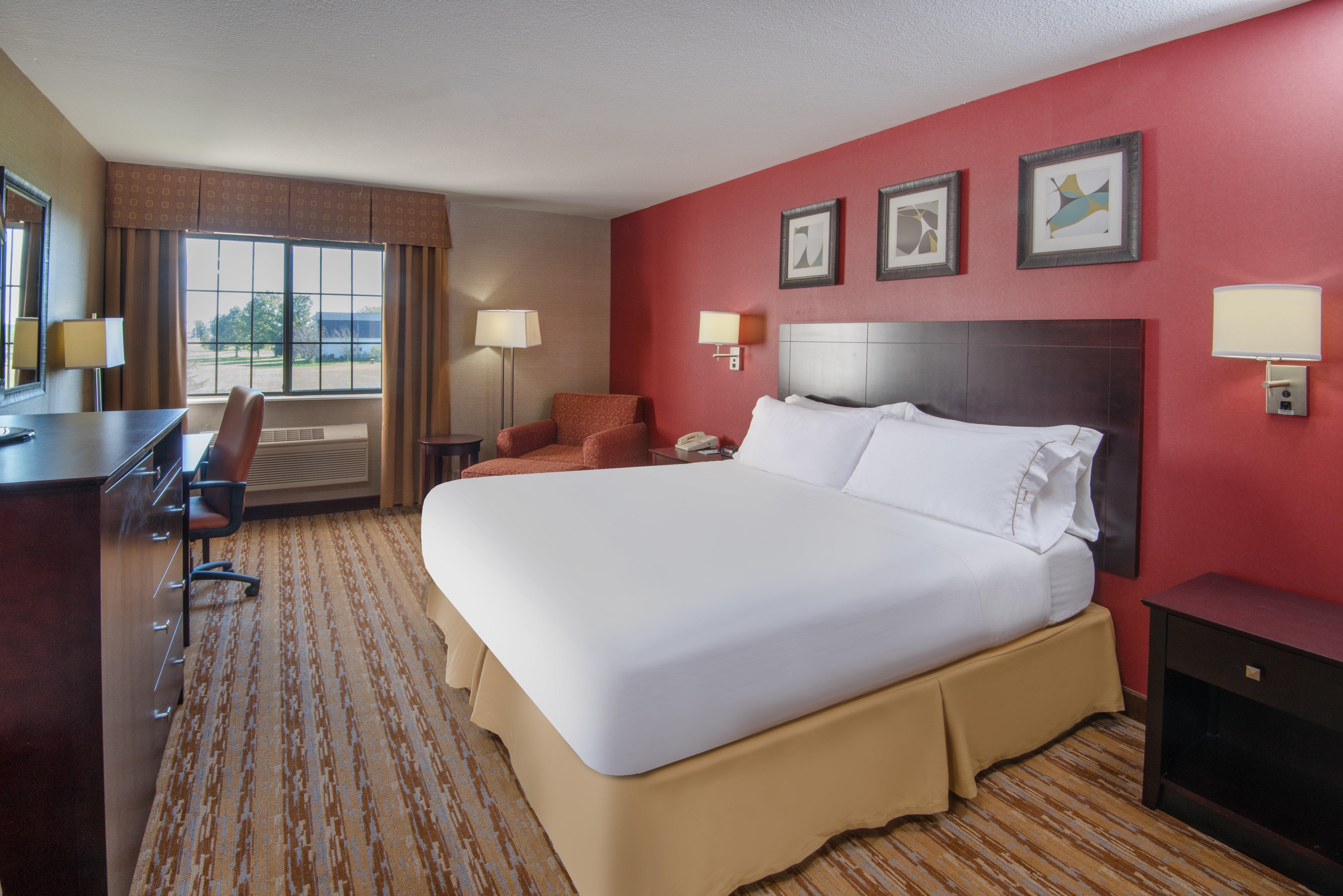 Holiday Inn Express Hotel & Suites Wauseon By Ihg Exterior photo
