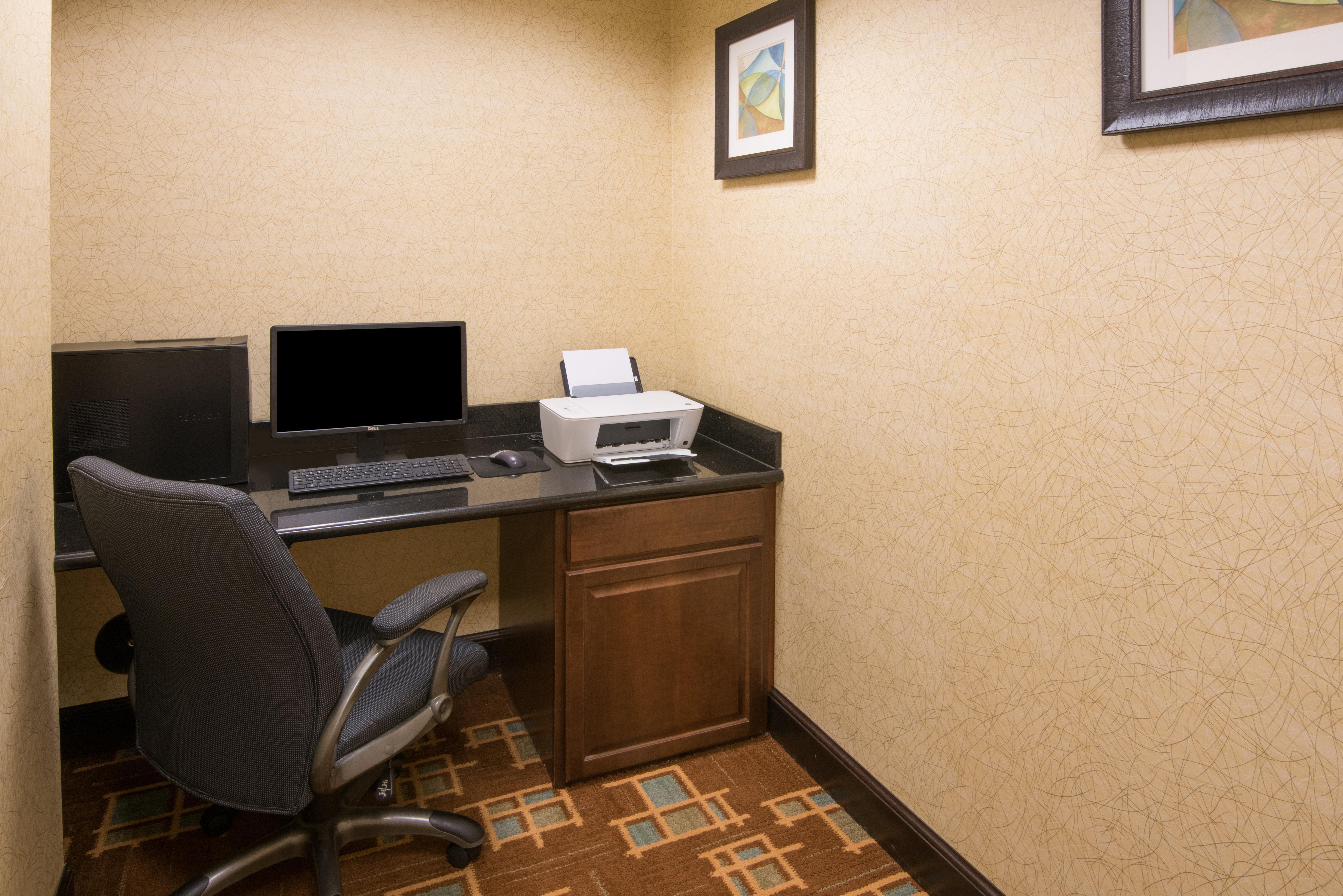 Holiday Inn Express Hotel & Suites Wauseon By Ihg Exterior photo