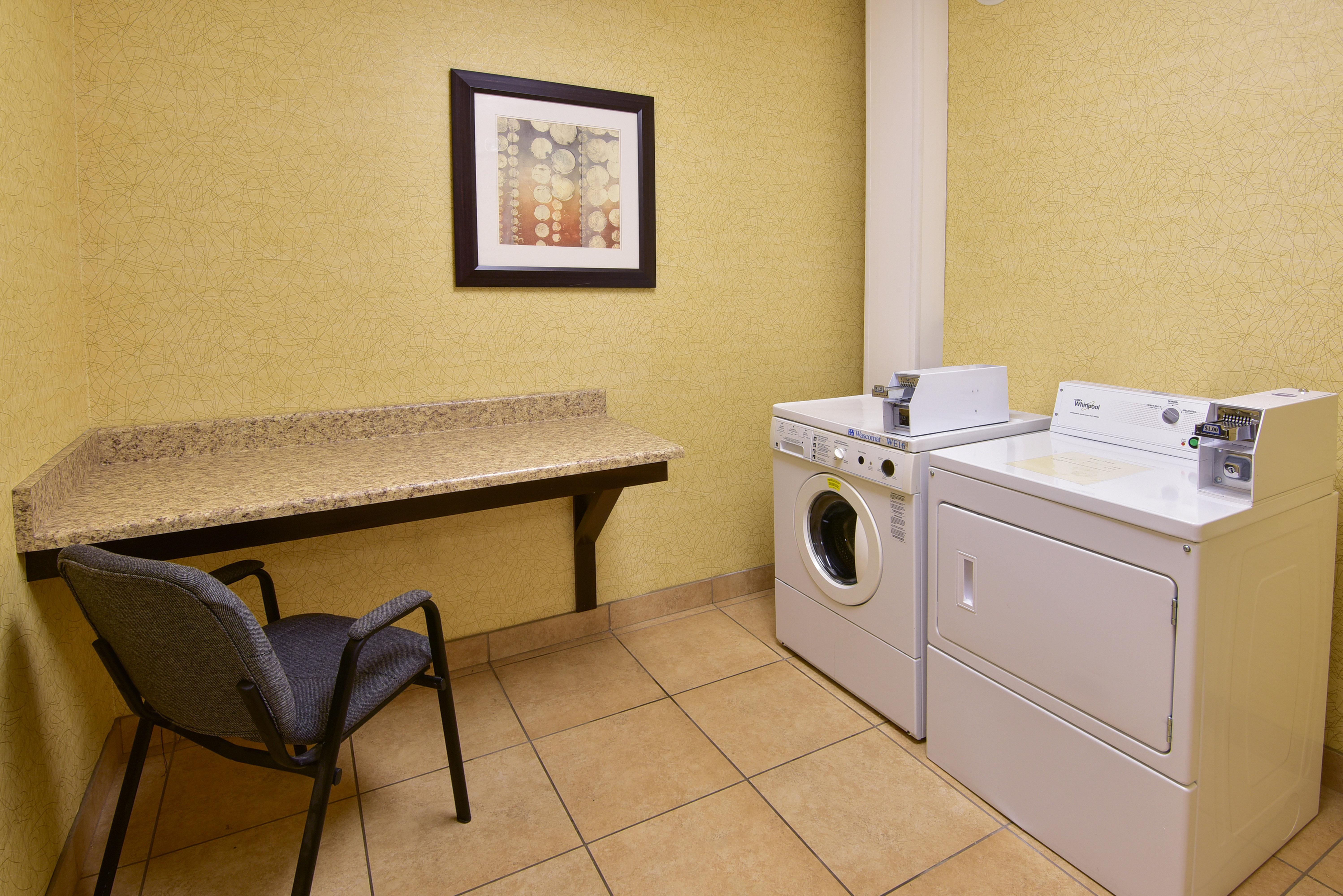 Holiday Inn Express Hotel & Suites Wauseon By Ihg Exterior photo
